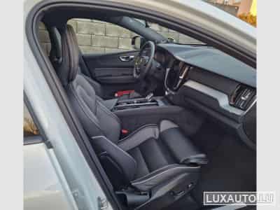 Volvo XC60 Ultimate dark (2023) - Photo 9