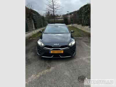 Kia Ceed Sw GT Line 1.5T 160 DCT (2023) - Photo 2