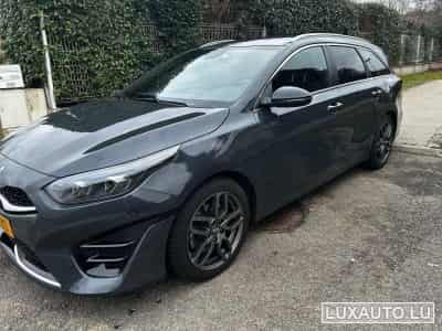 Kia Ceed Sw GT Line 1.5T 160 DCT (2023) - Photo 3