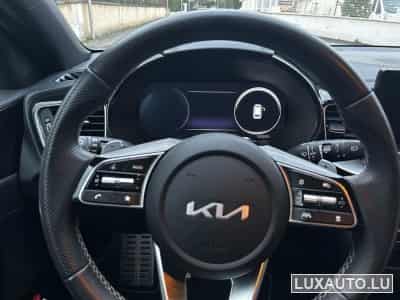 Kia Ceed Sw GT Line 1.5T 160 DCT (2023) - Photo 9