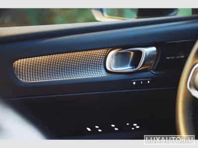 Volvo XC40 T2 Plus Dark (2023) - Photo 10