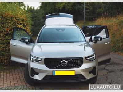 Volvo XC40 T2 Plus Dark (2023) - Photo 11
