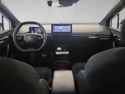 MG MG4 STANDARD (2023) - Photo 5