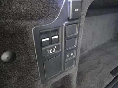 Land-Rover Discovery R-Dynamic P360 AWD auto (2021) - Photo 12