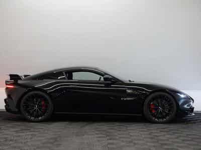 Aston-Martin V8 Vantage F1 Edition (2023) - Photo 4
