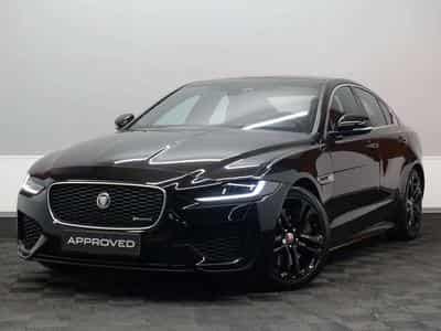 Jaguar XE R-Dynamic SE P250 (2023) - Photo 1