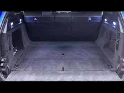 Land-Rover Range Rover P550e Autobiography SWB AWD Auto (2024) - Photo 10