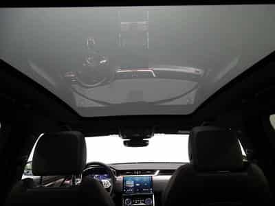 Jaguar XF D200 R-DYNAMIC SE AWD AUTO (2023) - Photo 10