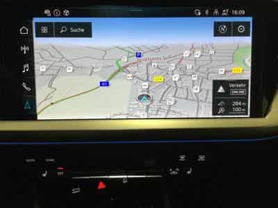 Audi Q4 e-tron Sportback 40 e-tron (2025) - Photo 11