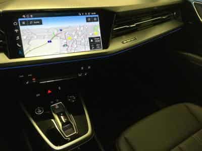 Audi Q4 e-tron Sportback 40 e-tron (2025) - Photo 12