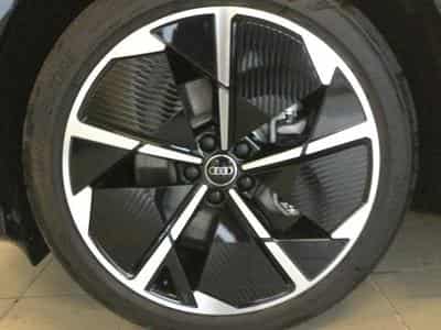 Audi Q4 e-tron Sportback 40 e-tron (2025) - Photo 6