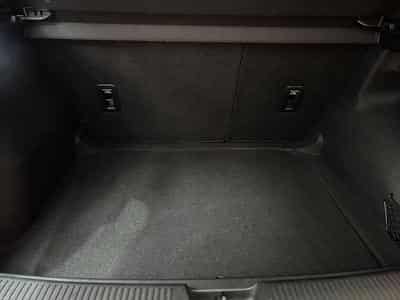 MG MG4 Standard (2023) - Photo 12