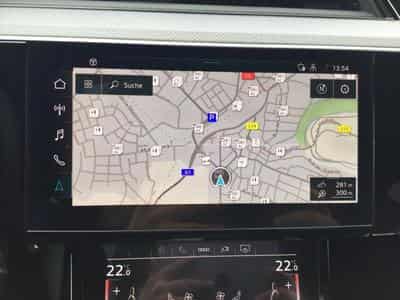 Audi Q8 Sportback e-tron s-line (2025) - Photo 10