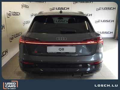 Audi Q8 S line (2025) - Photo 6