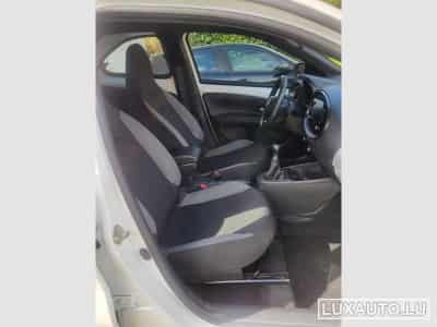 Toyota Aygo X X-Air Play (2022) - Foto 4