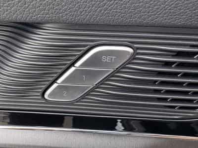 BYD TANG EXECUTIVE (2024) - Photo 9