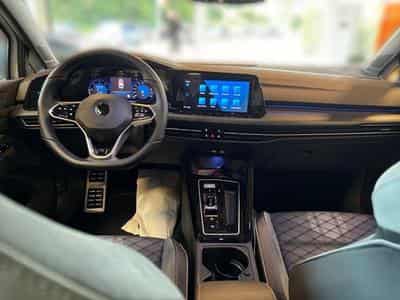 VW Golf Golf Variant VIII R-Line (2022) - Photo 10