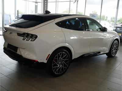 Ford Mustang Mach-E GT 99kWh Extended Range 487ch/258kW - A1 (2024) - Foto 4