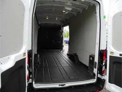 Ford Transit 2T 425E Fourgon Tole L4/H3 Trend Electric 67kW/198kW/269cv G (2023) - Foto 4