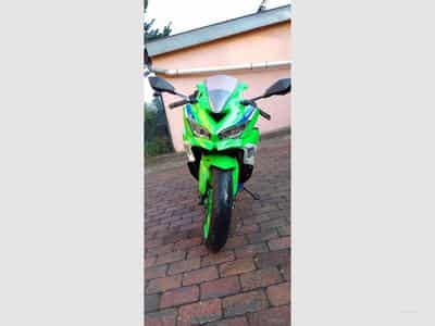 Kawasaki ZX4R 40th Anniversary (2024) - Photo 3