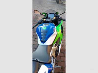 Kawasaki ZX4R 40th Anniversary (2024) - Photo 8