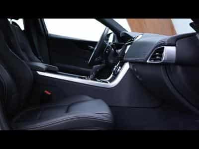 Jaguar XE D200 R-Dynamic S RWD Auto (2024) - Photo 10