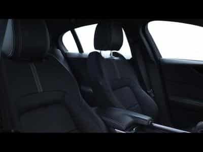 Jaguar XE D200 R-Dynamic S RWD Auto (2024) - Photo 11
