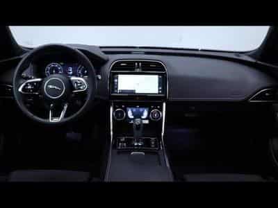 Jaguar XE D200 R-Dynamic S RWD Auto (2024) - Photo 14