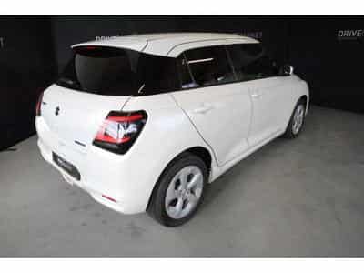 Suzuki Swift GL+ (2025) - Photo 14