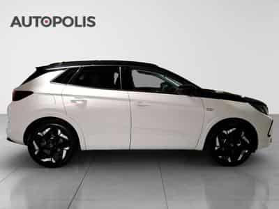 Opel Grandland 1.6 GSe (2023) - Photo 8