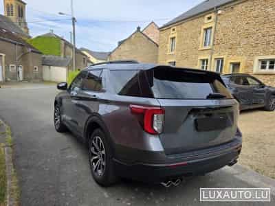 Ford Explorer St line (2022) - Photo 2