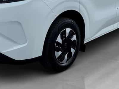 Ford Transit Trend 320S (2025) - Photo 5