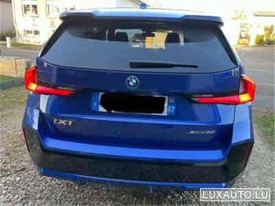 BMW iX1 Sport M (2024) - Photo 10