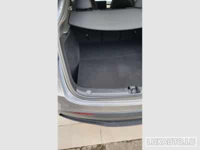 Tesla Model Y (2024) - Foto 7