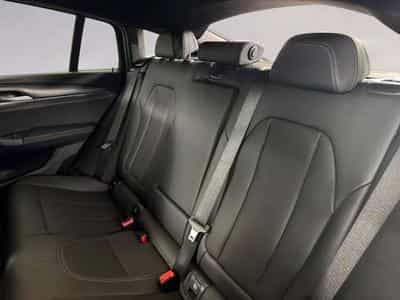 BMW X4 xDrive20d M Sportpaket Gestiksteuerung HiFi (2024) - Foto 9