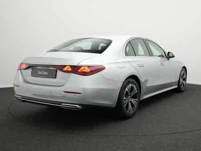 Mercedes E 220 d Avantgarde LED+Distr+Kamera+Ambi (2023) - Photo 3