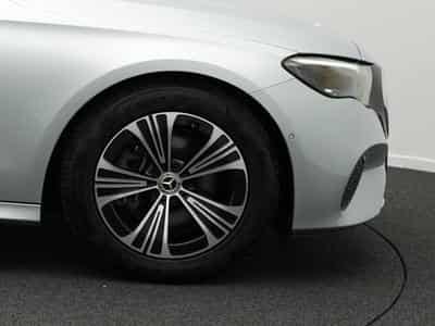 Mercedes E 220 d Avantgarde LED+Distr+Kamera+Ambi (2023) - Photo 8