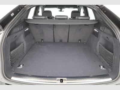 Audi Q5 Sportback 55 TFSI e quattro S line (2024) - Foto 11