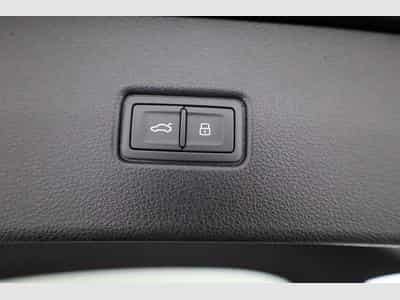 Audi Q5 Sportback 55 TFSI e quattro S line (2024) - Foto 14