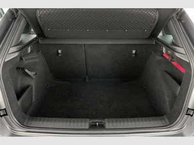 Skoda Kamiq 1.0 TSI Monte (2024) - Foto 14