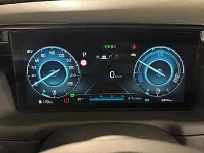 Hyundai Tucson 1.6 N LINE PLUG IN HYBRID (2025) - Photo 2
