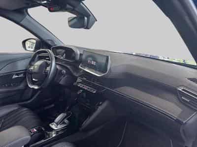 Peugeot 2008 II GT (2021) - Foto 9