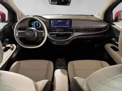 Fiat 500 BEV (2024) - Photo 5