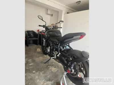 Triumph Trident Quick shifter, Heated grips, Bugspoiler, Engine guard, Bluet (2021) - Foto 5