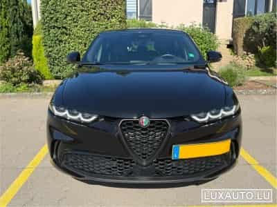 Alfa-Romeo Tonale Tonale 1.5 VGT Hybrid Veloce (2023) - Foto 2