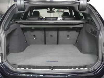 Alpina B3 GT Touring SWITCH-TRONIC Allrad (2026) - Photo 11