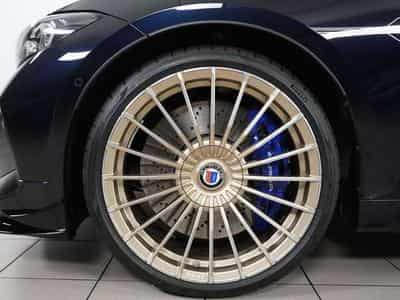Alpina B3 GT Touring SWITCH-TRONIC Allrad (2026) - Photo 4