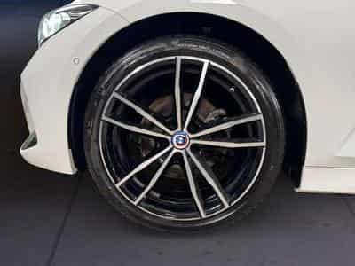 BMW 320 d xDrive (2022) - Foto 4