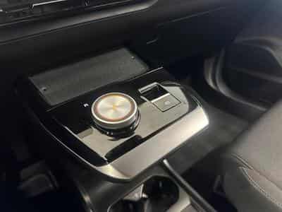 MG MG4 STANDARD (2023) - Photo 10