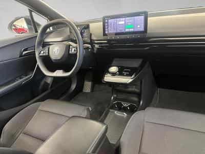 MG MG4 STANDARD (2023) - Photo 6